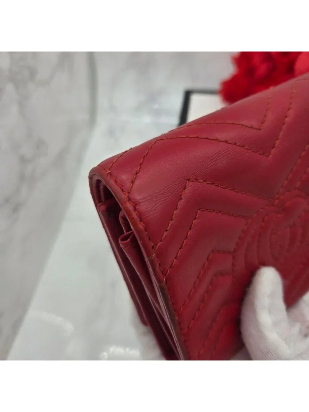 Gucci Fold Wallet GG Marmont Quilted - Picture 6 of 14
